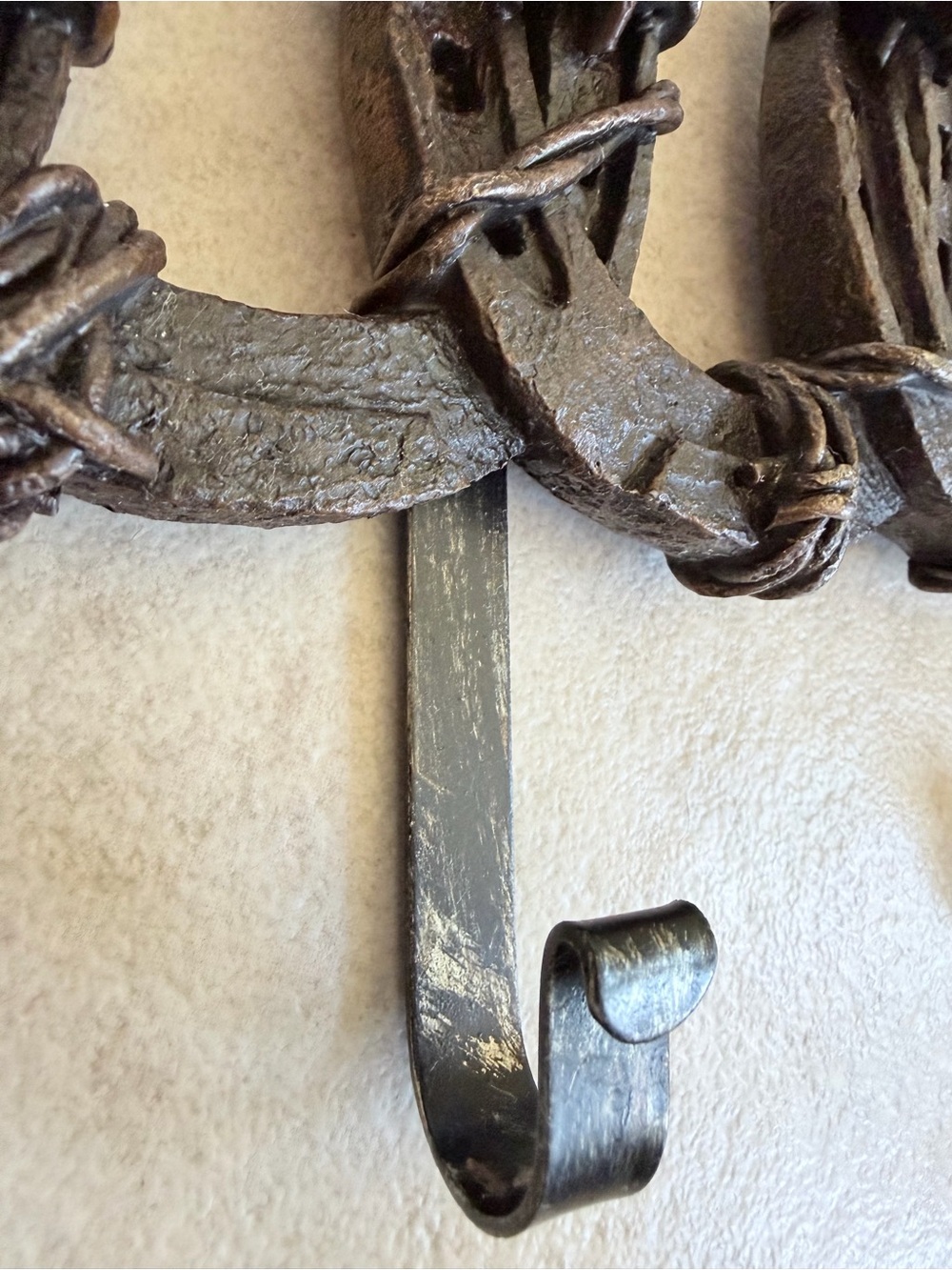 Rustic Ranch Style Horseshoe
Wall Hooks - Picture 5 of 14